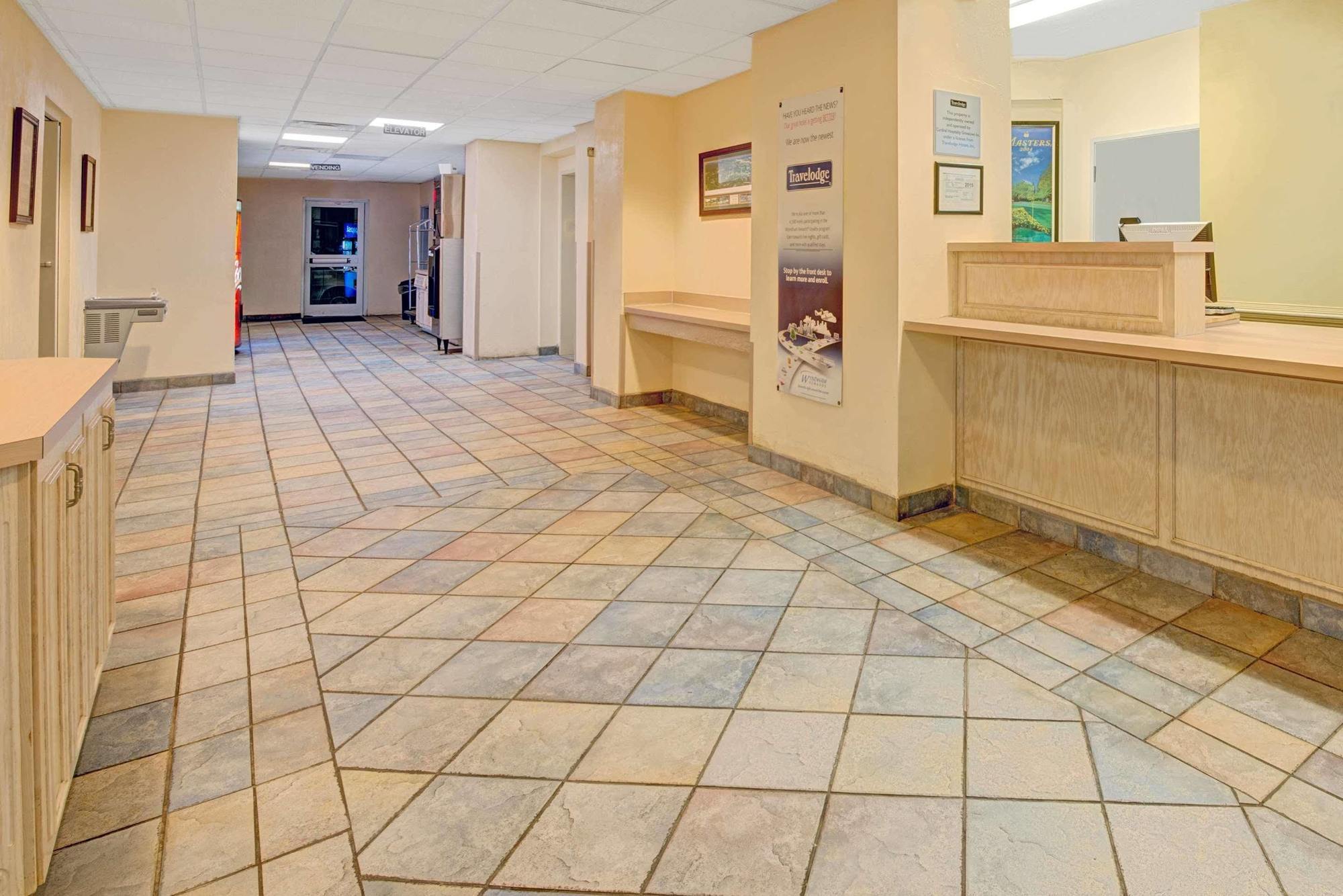 Days Inn & Suites By Wyndham Augusta Near Fort Eisenhower Dış mekan fotoğraf