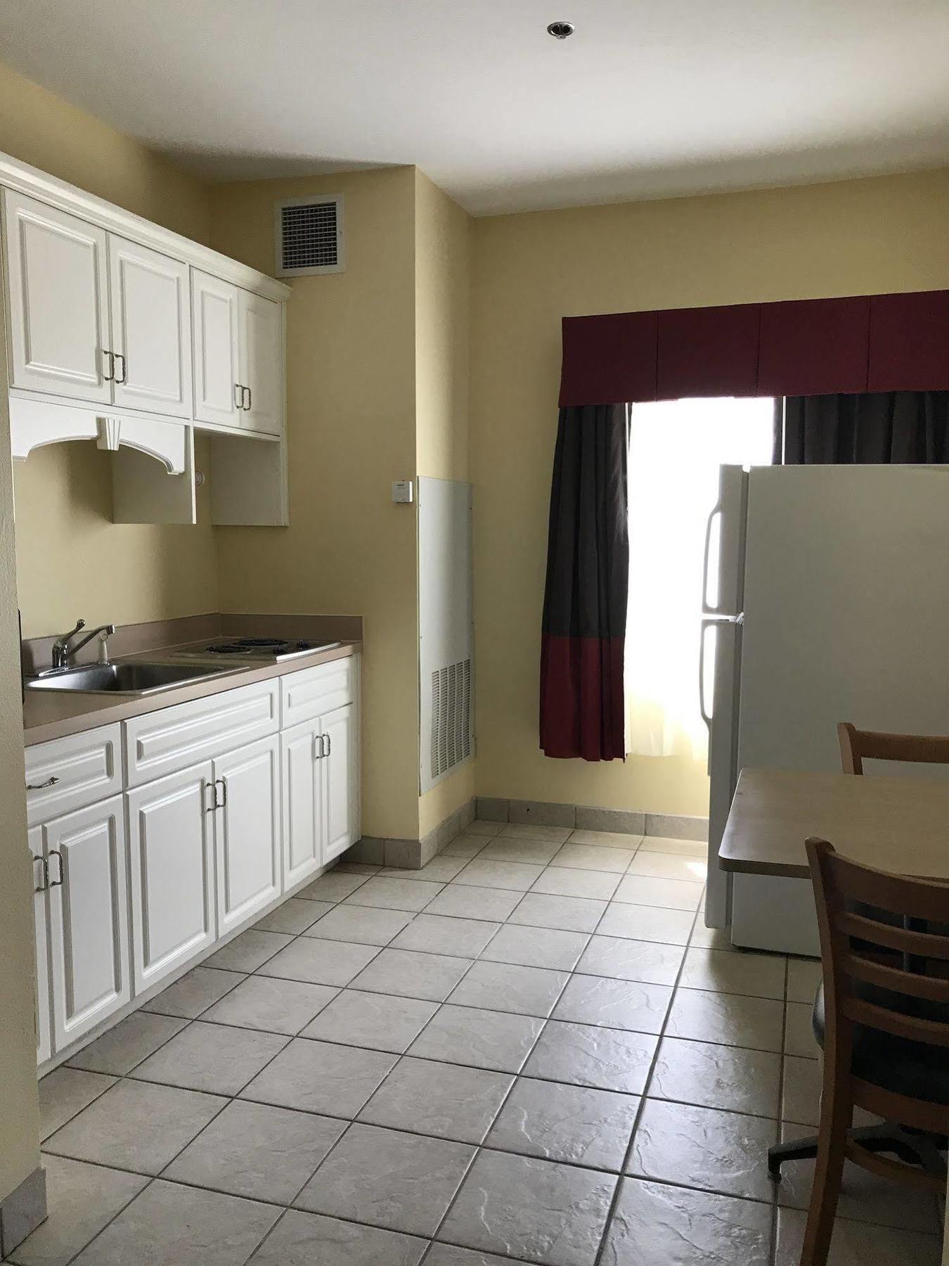 Days Inn & Suites By Wyndham Augusta Near Fort Eisenhower Dış mekan fotoğraf